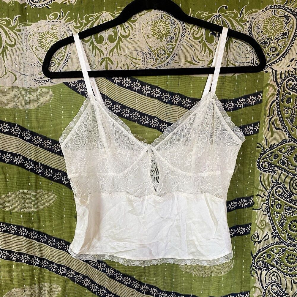 Vintage Y2K Victoria's Secret Ivory Silk/ Lace Sleeveless Blouse Size Medium